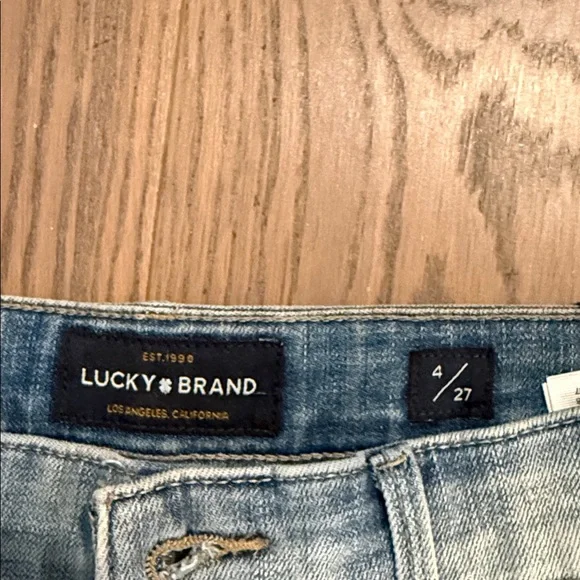 Lucky Brand Distressed Skinny Jeans – Size 27 (NWT) - Picture 3 of 4
